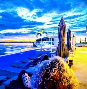 Meet your Posher, Petra